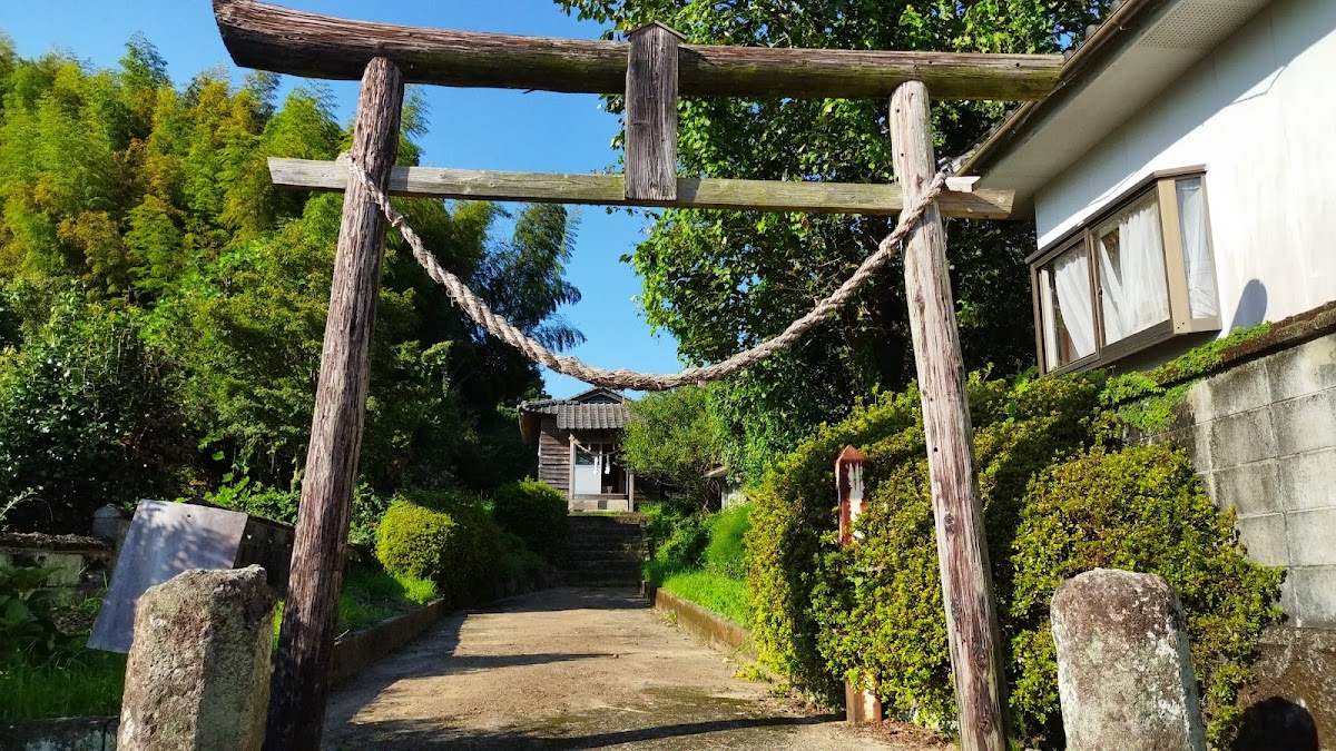 御年神社（鹿児島県薩摩郡さつま町）