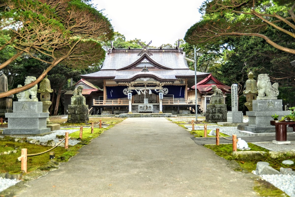 尻岸内八幡神社