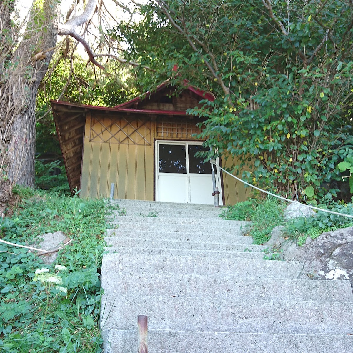 稲荷神社（北海道島牧郡島牧村）