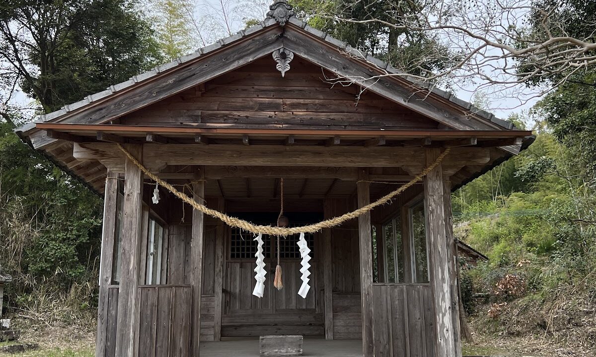 Hachiman Shrine (Torai, Satsuma-cho, Kagoshima Prefecture)