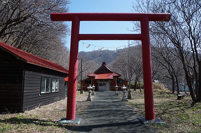 稲荷神社（北海道・泊村興志内）