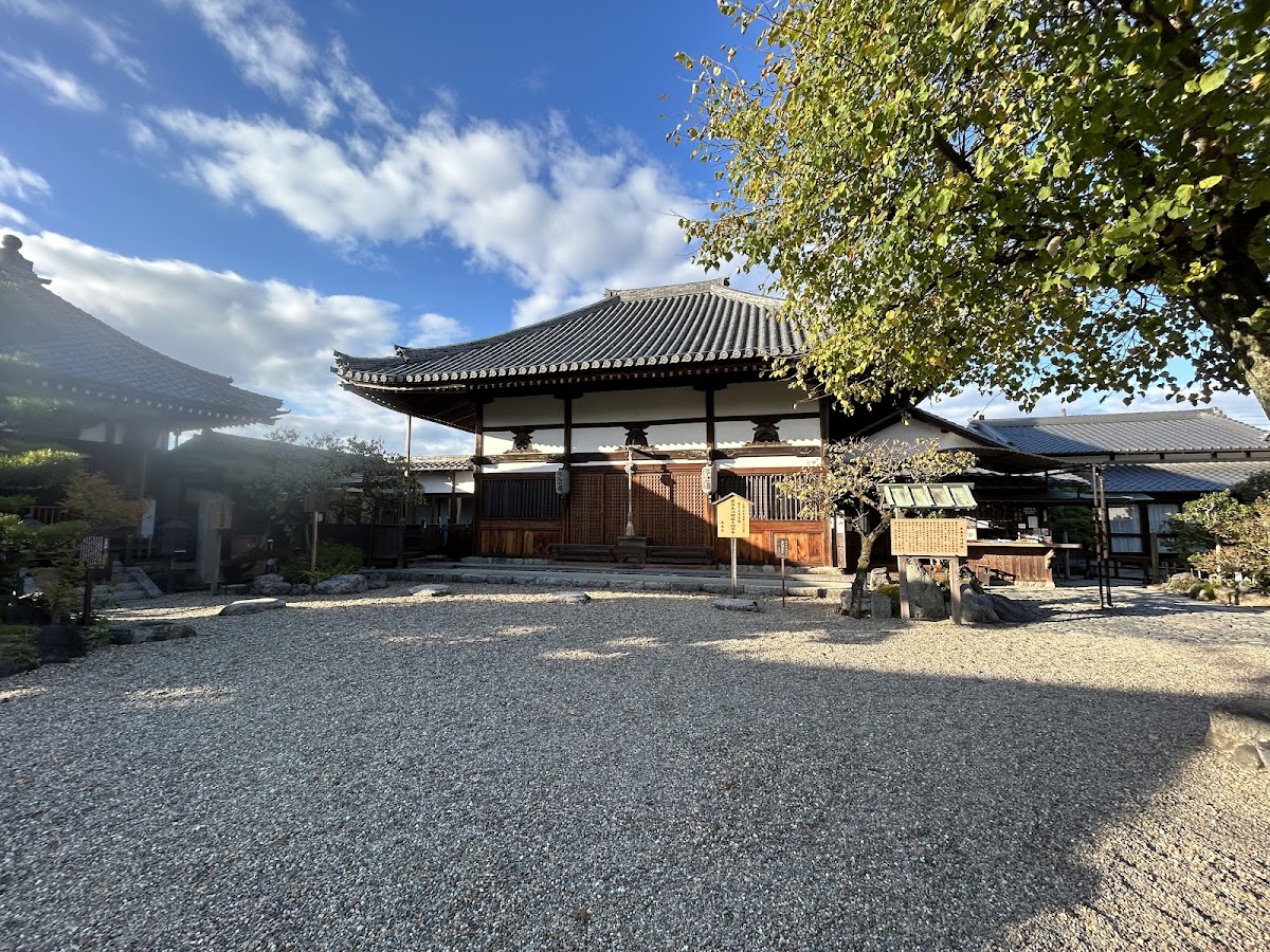 鳥形山 安居院(飛鳥寺)