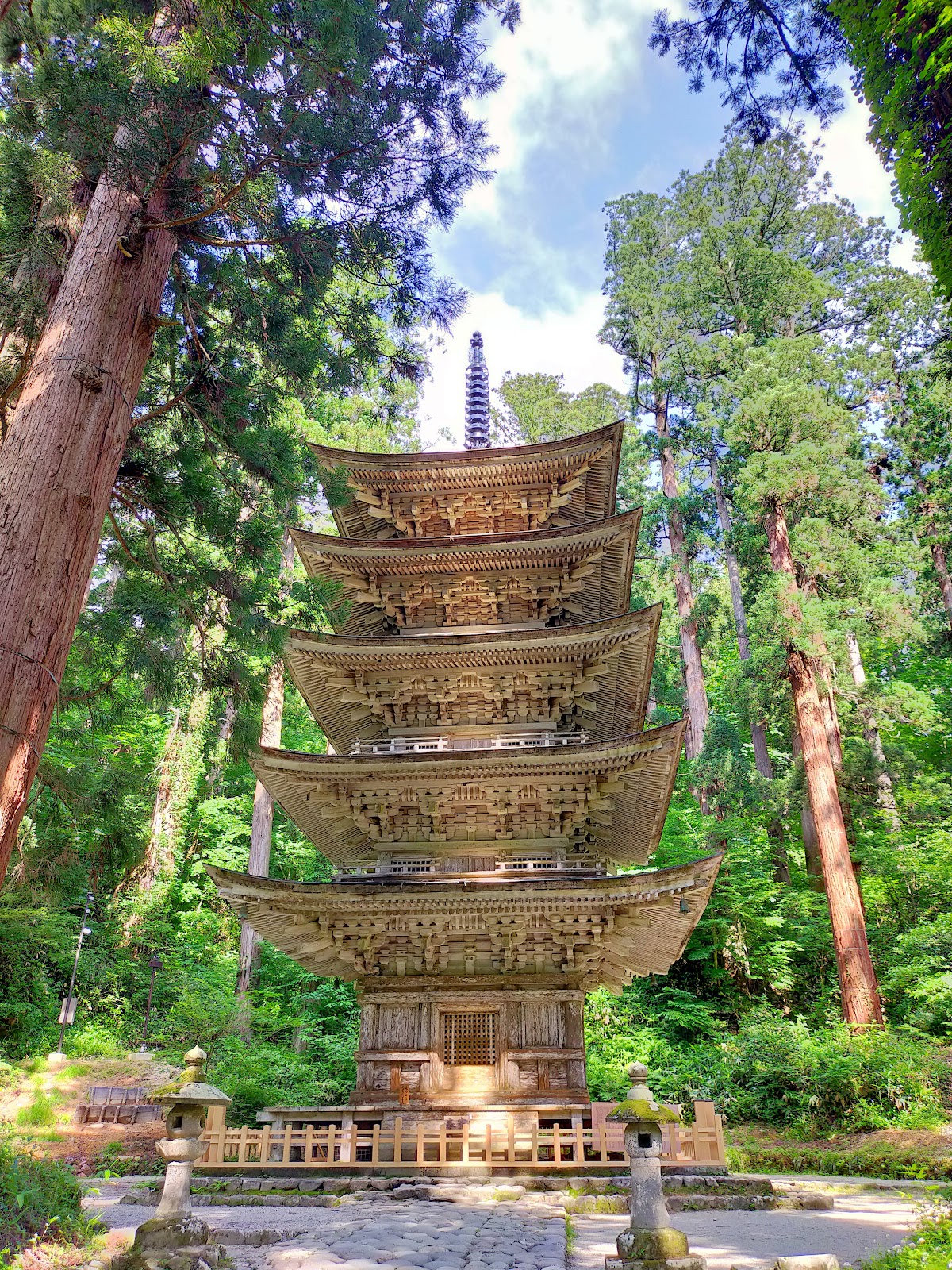 湯殿山神社