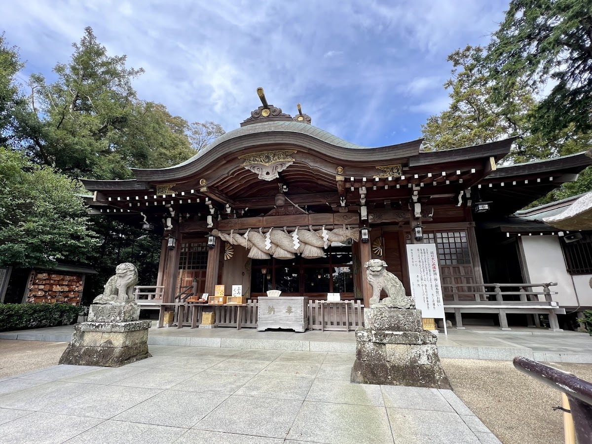 六社神社(六所神社)