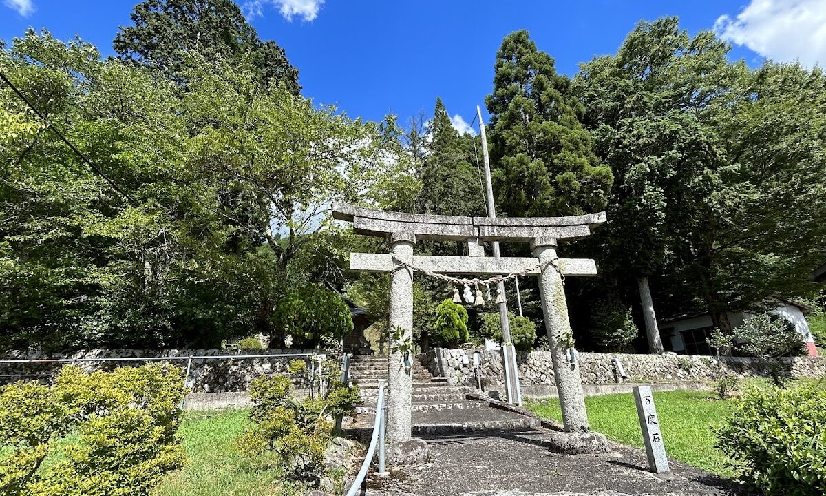 河野神社（鳥取県・八頭郡智頭町）