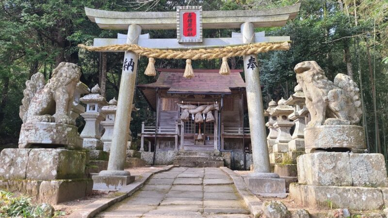 赤猪岩神社（鳥取県）
