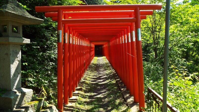稲荷神社（長野県佐久市臼田字城山）