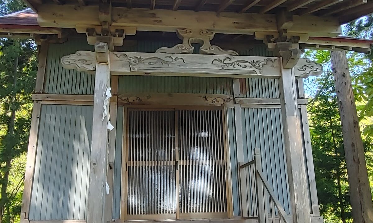 이나리 신사(아키타현 오다테시 하나오카마치 아자모리노)