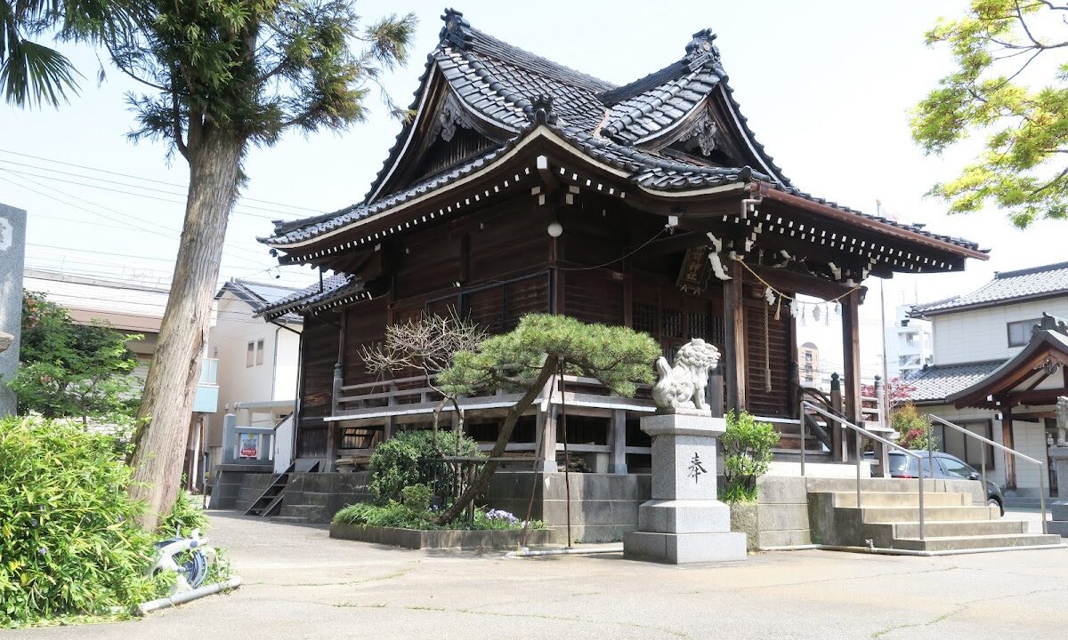 Suwa Shrine (Suwagawara, Toyama City, Toyama Prefecture)