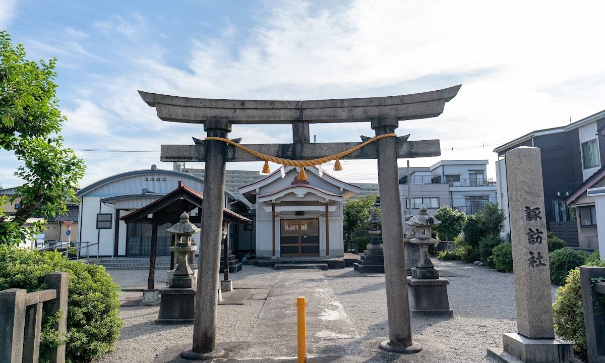 Suwa Shrine (Ushijima-cho, Toyama City, Toyama Prefecture)