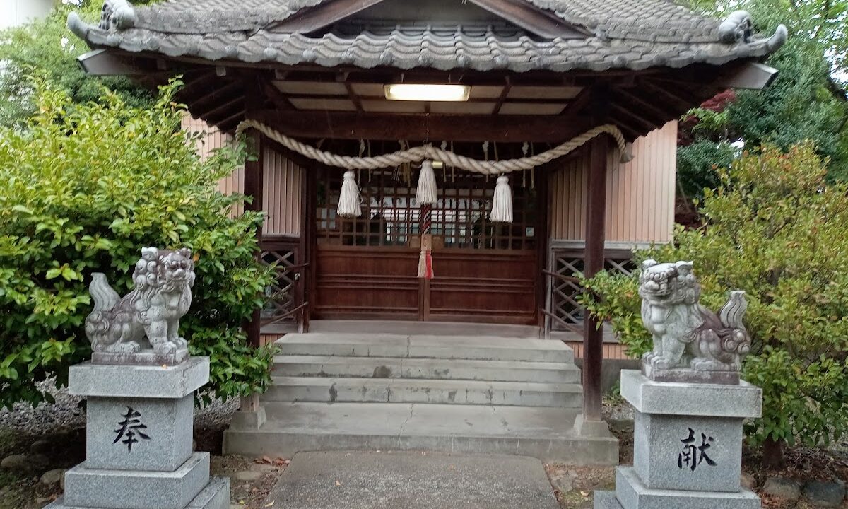 Shinmei Shrine (Nakajojima-cho, Tokushima City, Tokushima Prefecture)