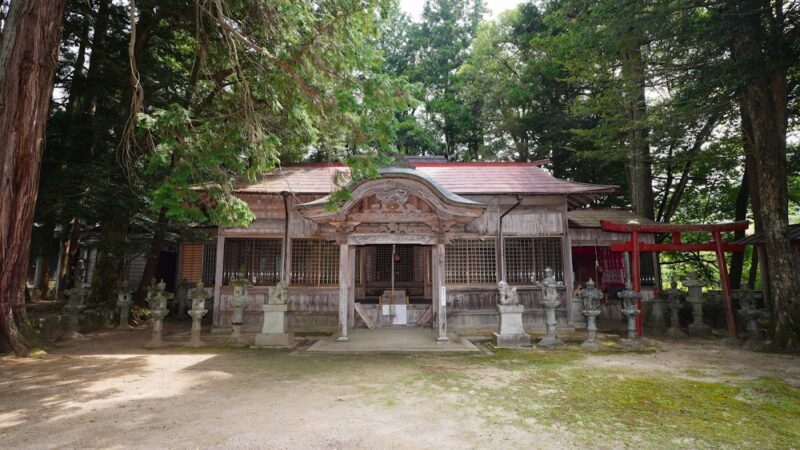 二宮神社（兵庫県宍粟市千種町岩野辺）
