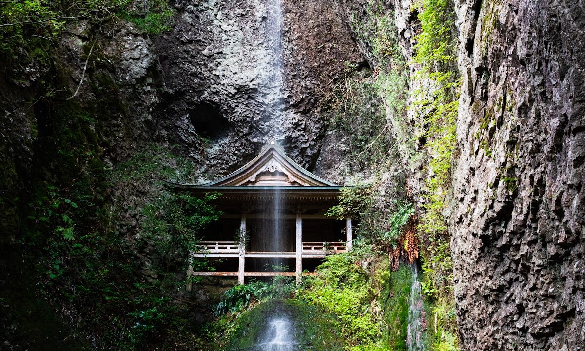 Wanibuchi-ji Temple (Shimane Prefecture)