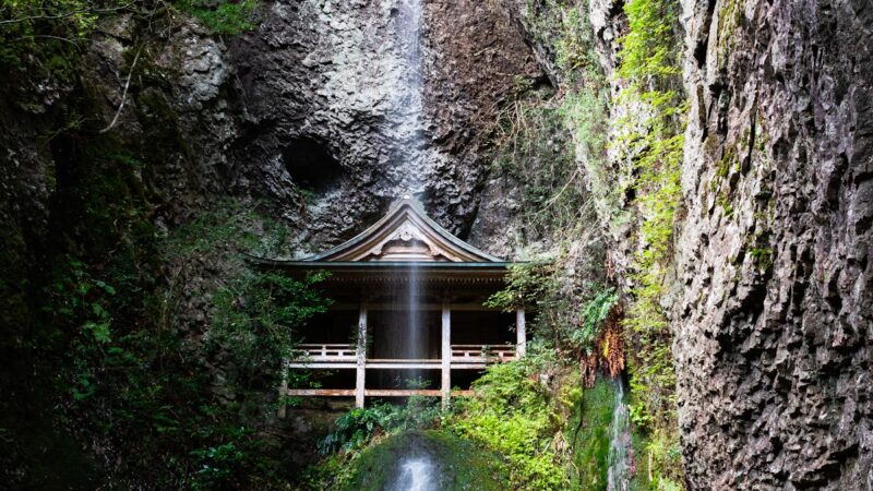 鰐淵寺（島根県）