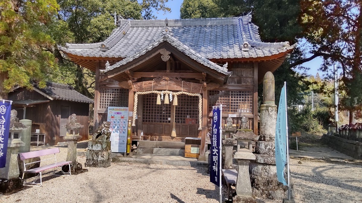 Shirahige Shrine (Saga City, Saga Prefecture)