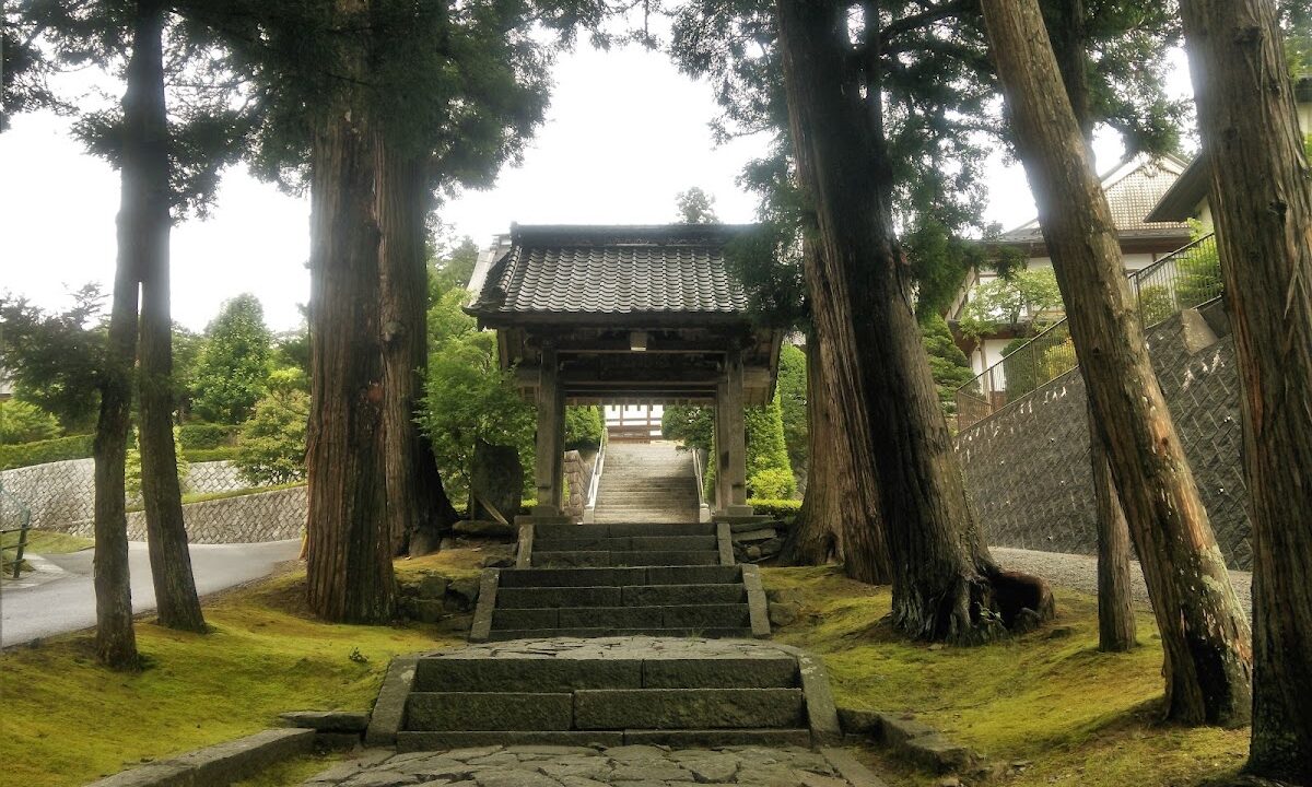 大光寺薬師堂（岩手県一関市）