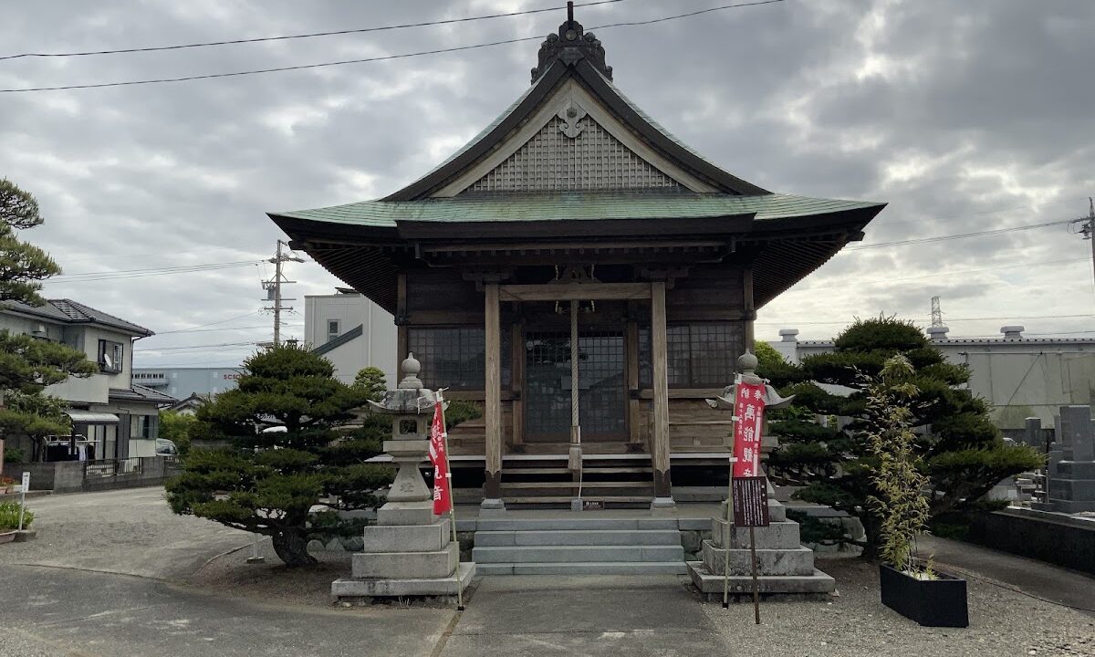 正井寺（静冈县磐田市）