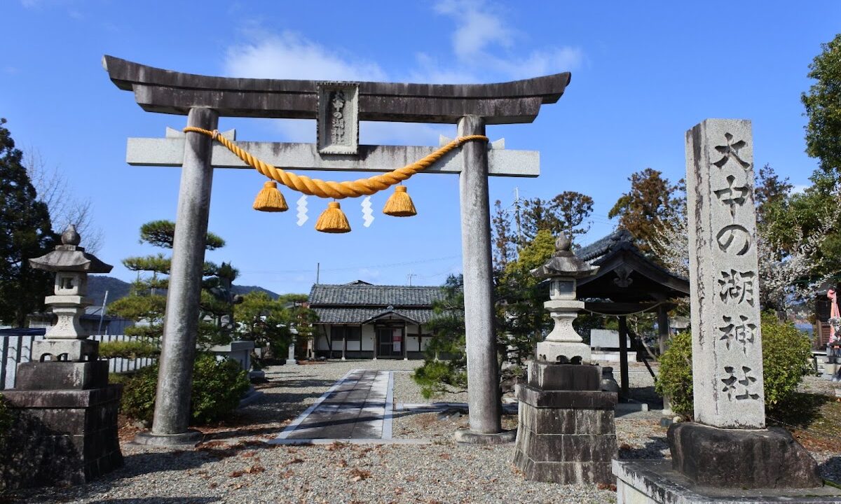 Onakanoko Shrine (Higashiomi City, Shiga Prefecture)