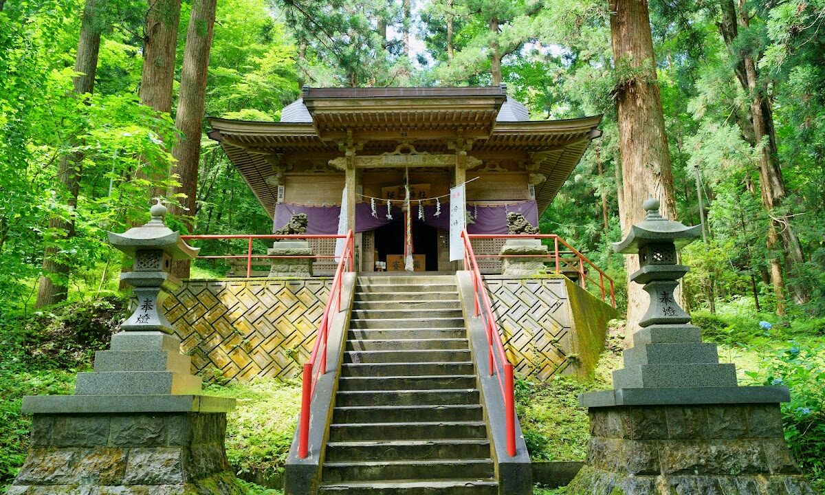 櫻松神社（岩手県八幡平市）
