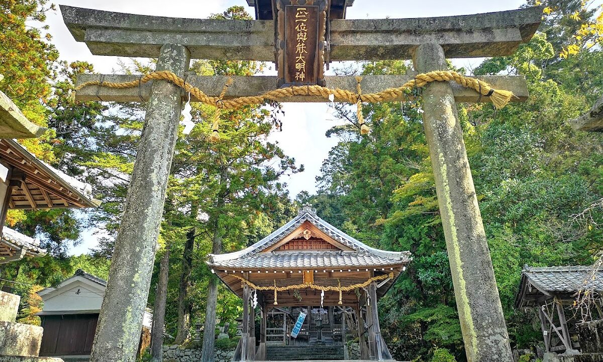 與能神社(京都府亀岡市)