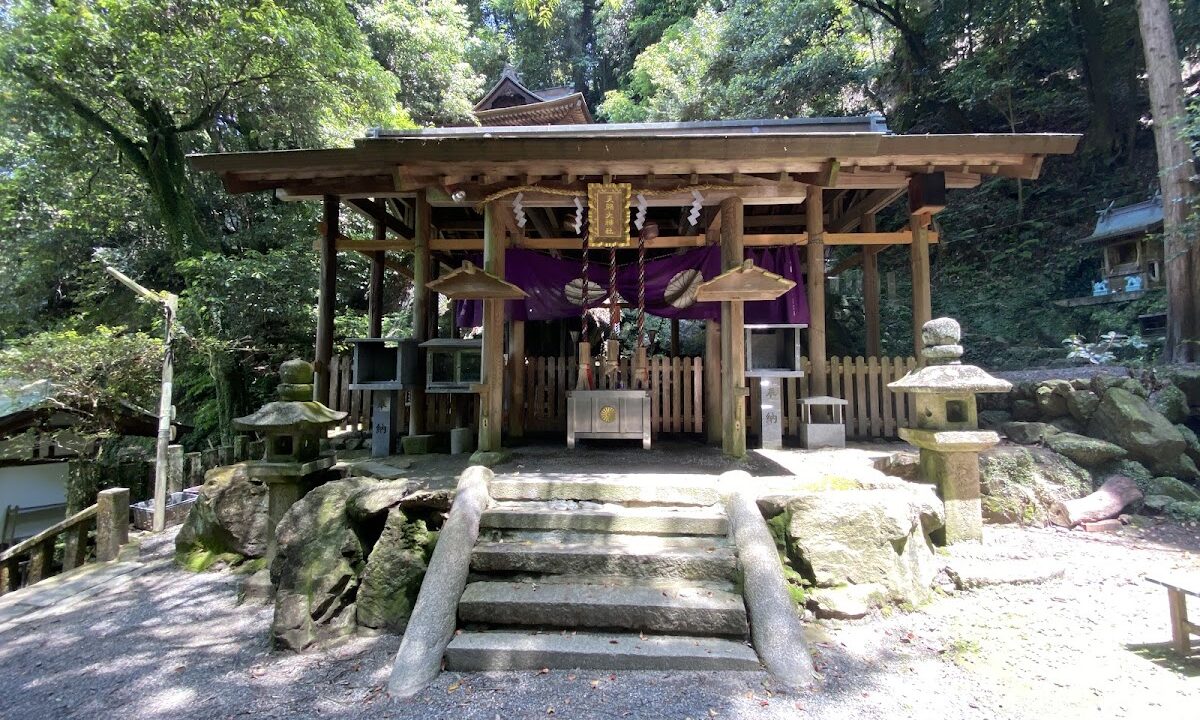 Amaterasu Omikami Takakura Shrine (Yao City, Osaka Prefecture)