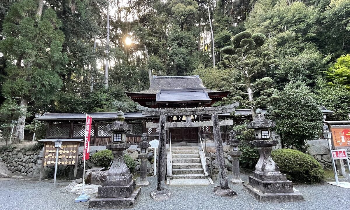 虾形八幡神社（大阪府河内长野市）