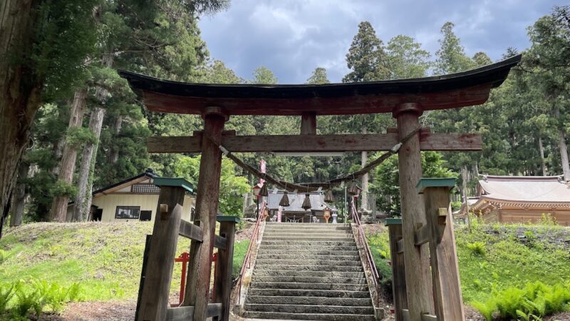 六神石神社（岩手県遠野市）