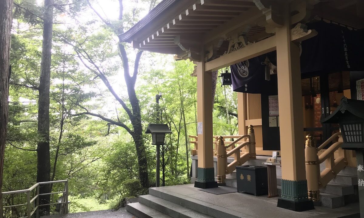 Inazumi Shrine (Akiruno City, Tokyo)