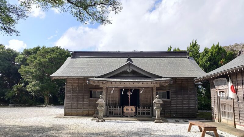 優婆夷宝明神社（東京都八丈島）