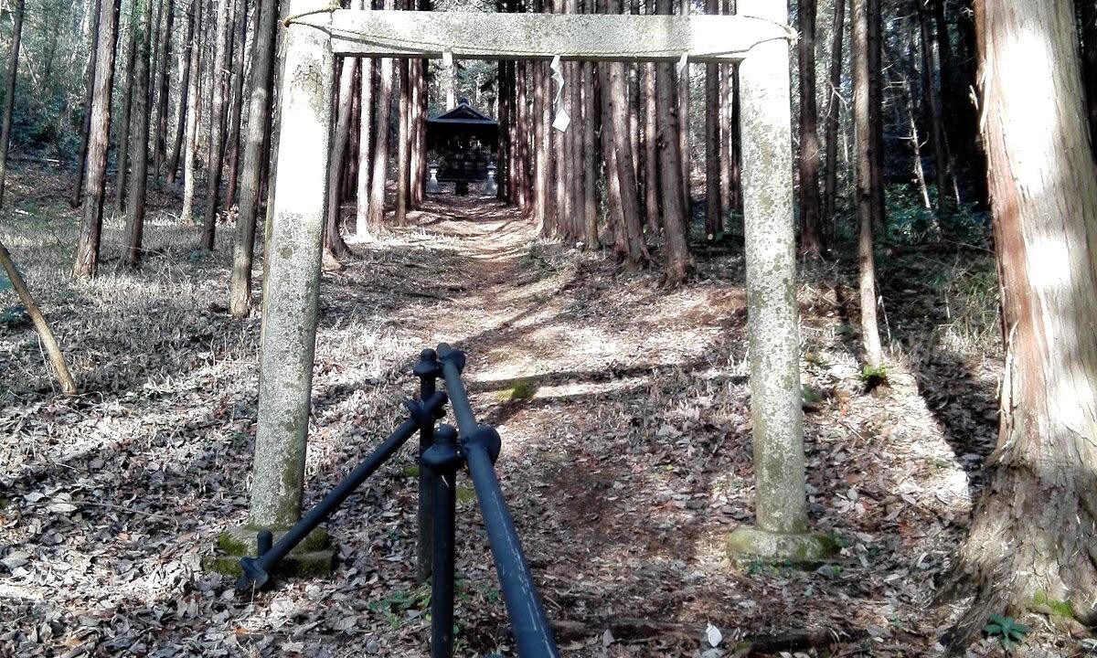 荏柄八幡神社（東京都町田市）