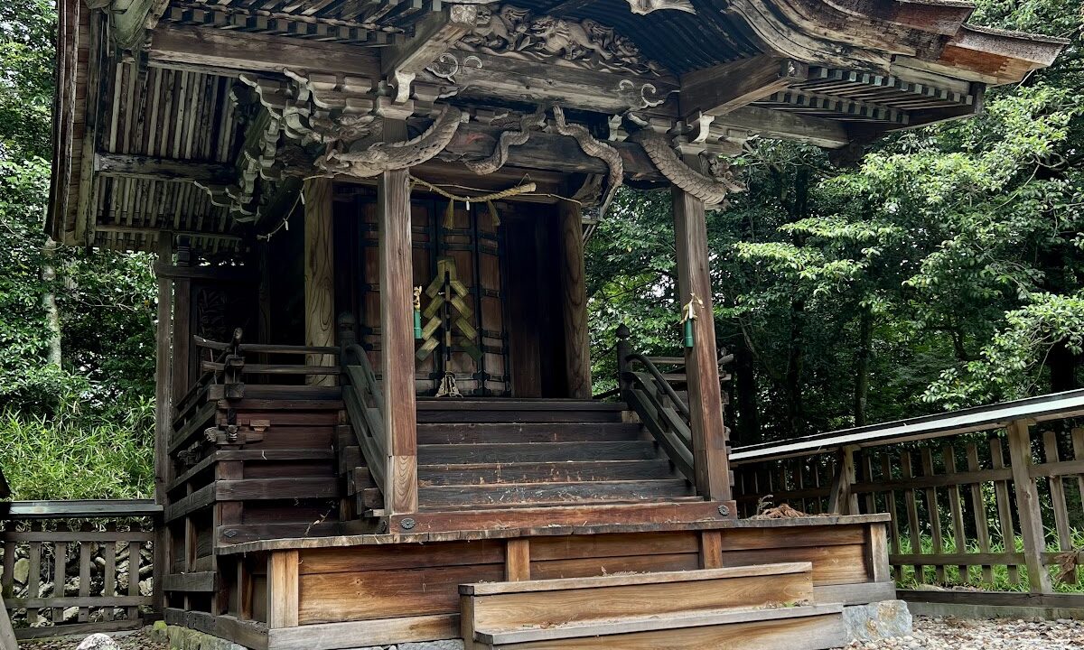 Makikura Shrine (Mino City, Gifu Prefecture)