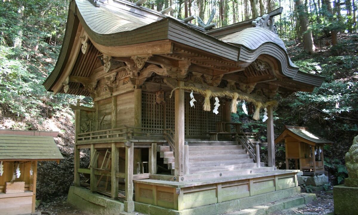 Takichi Shrine (Kameoka City, Kyoto Prefecture)